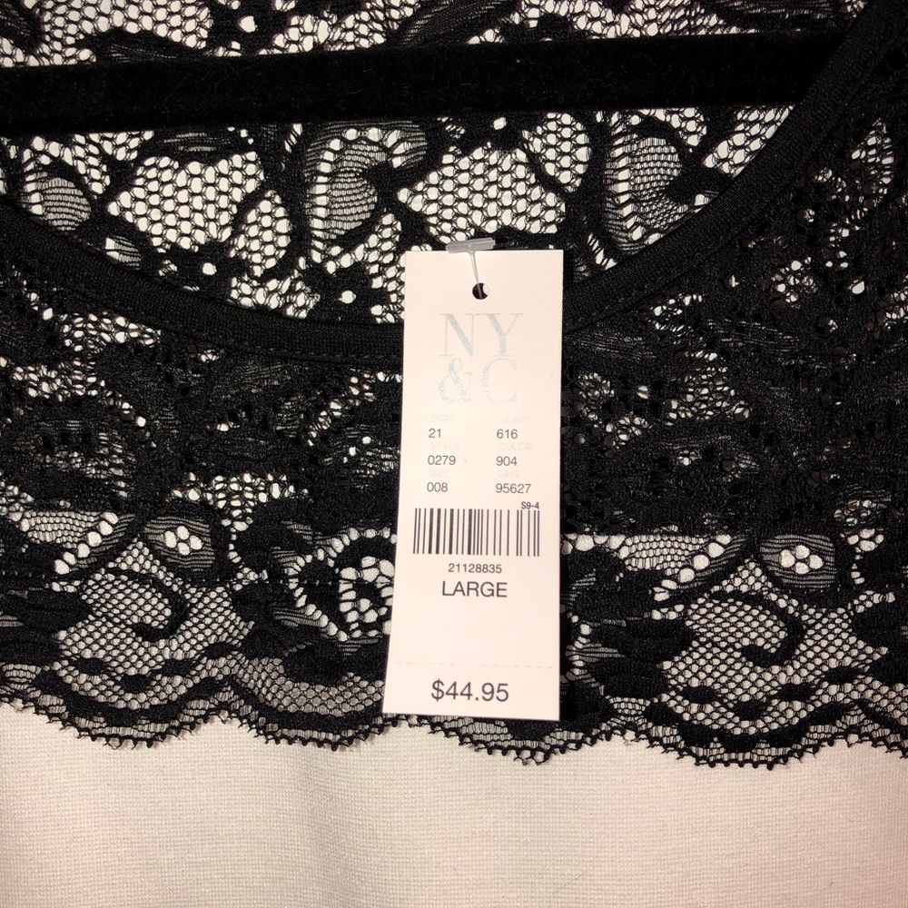Lace and knit blouse - Picture 3 of 4